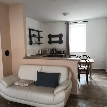 Apartment Corner *